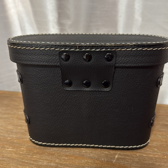 Vintage Embassy 6 x 30 Coated Extra Wide Angle Binoculars Model TM400 with Case - Picture 11 of 12